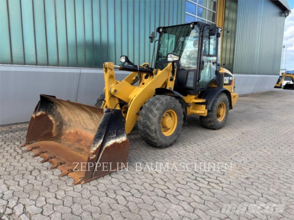 CAT 907M Ładowarki kołowe