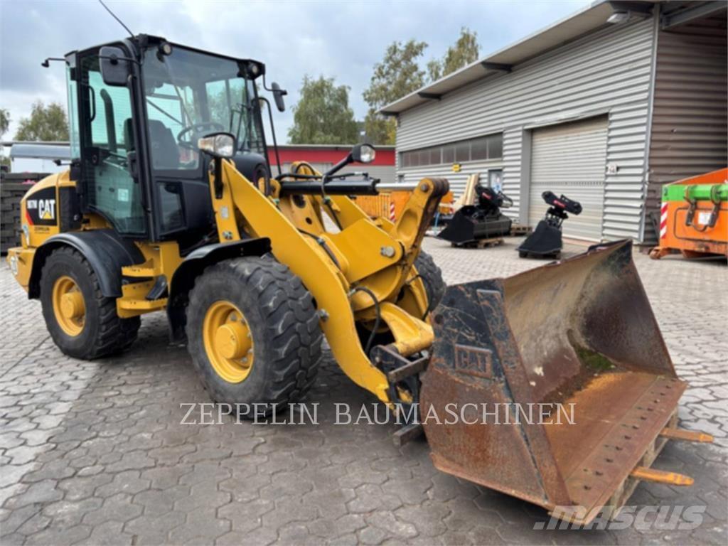 CAT 907M Ładowarki kołowe