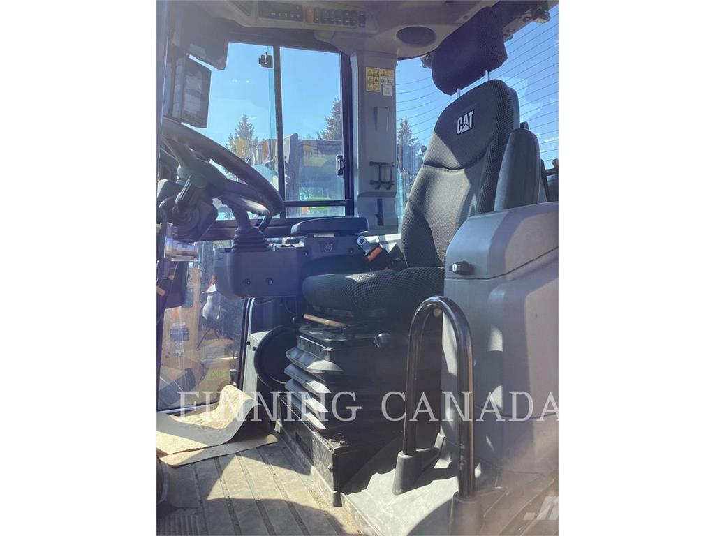 CAT 908 Ładowarki kołowe