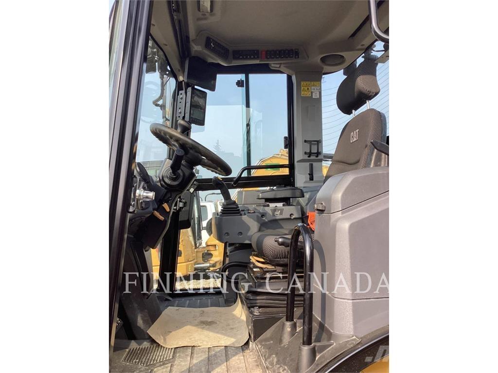 CAT 908 Ładowarki kołowe