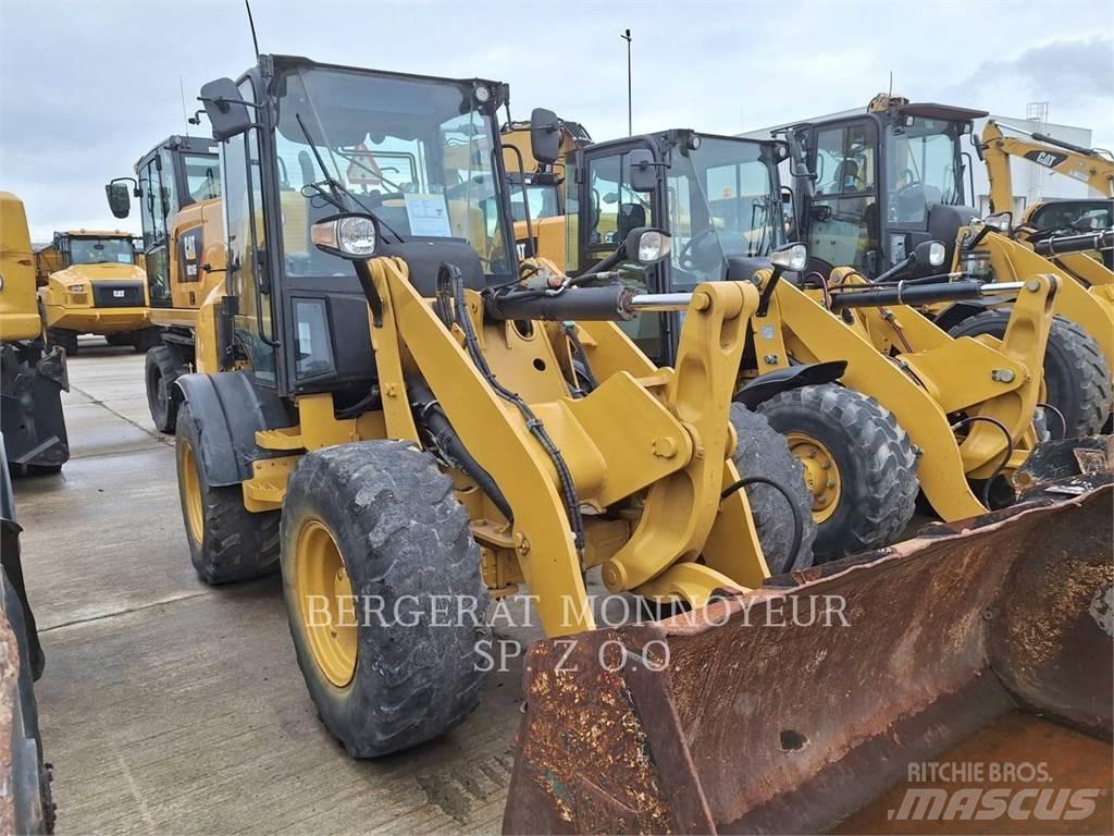 CAT 908M Ładowarki kołowe