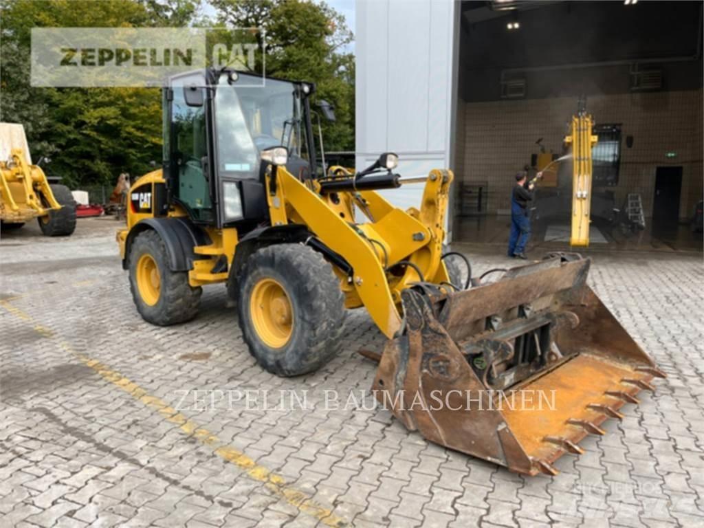 CAT 908M Ładowarki kołowe