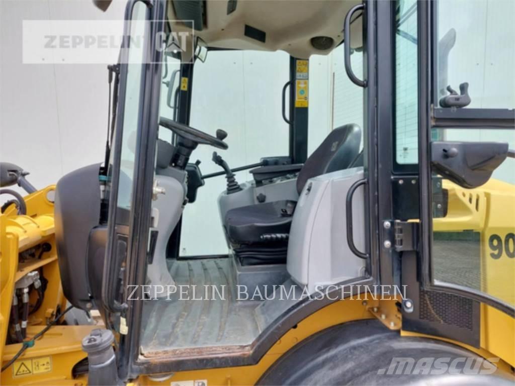 CAT 908M Ładowarki kołowe