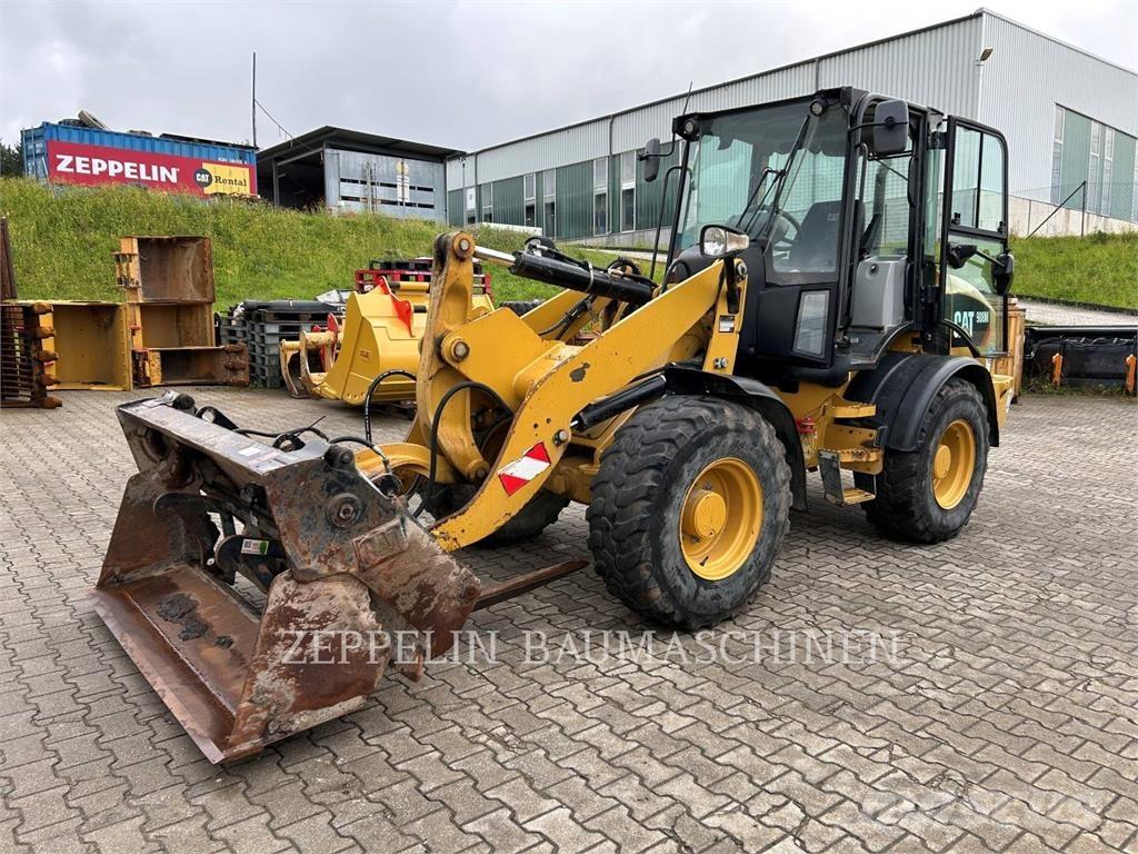 CAT 908M Ładowarki kołowe
