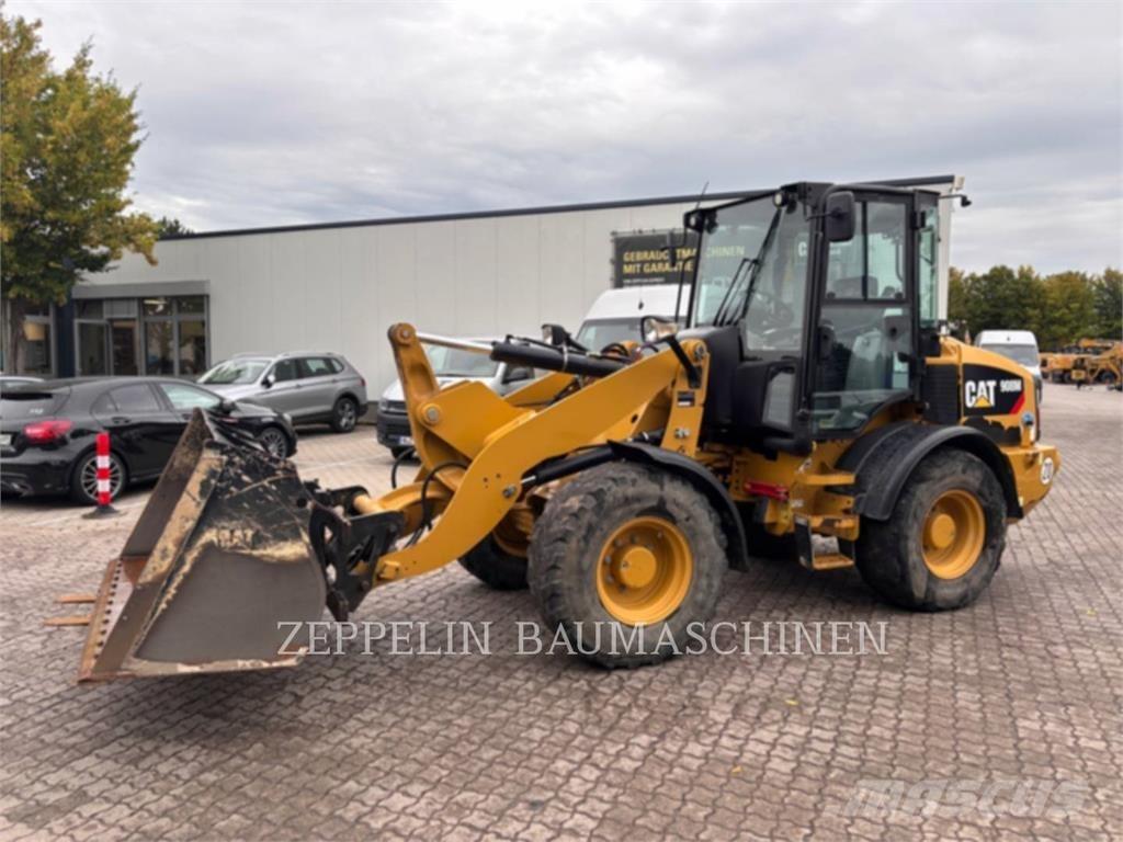 CAT 908M Ładowarki kołowe