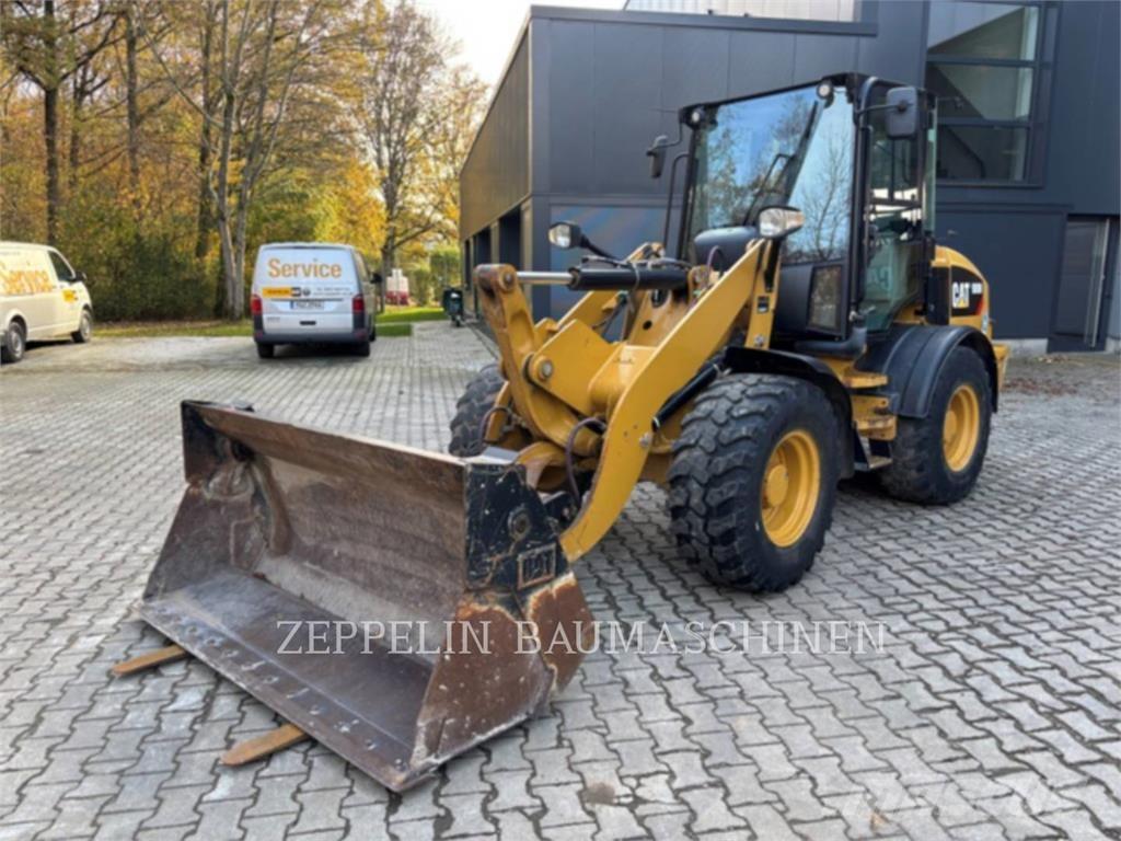 CAT 908M Ładowarki kołowe