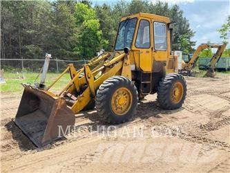 CAT 910 Ładowarki kołowe