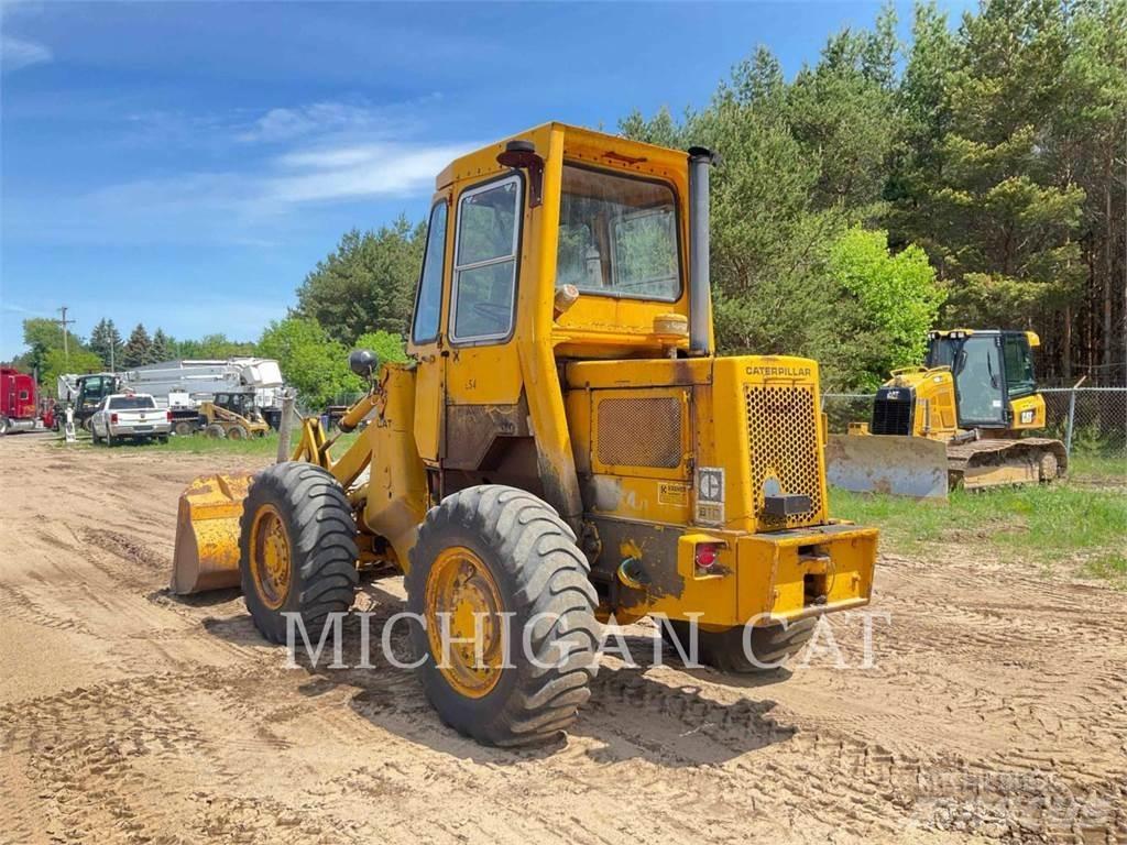 CAT 910 Ładowarki kołowe