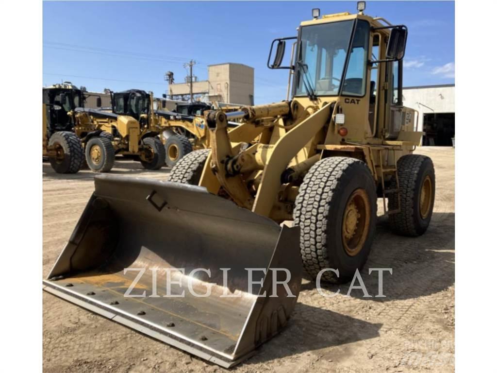CAT 916 Ładowarki kołowe