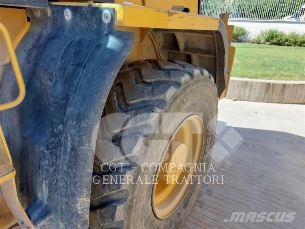 CAT 918M Ładowarki kołowe