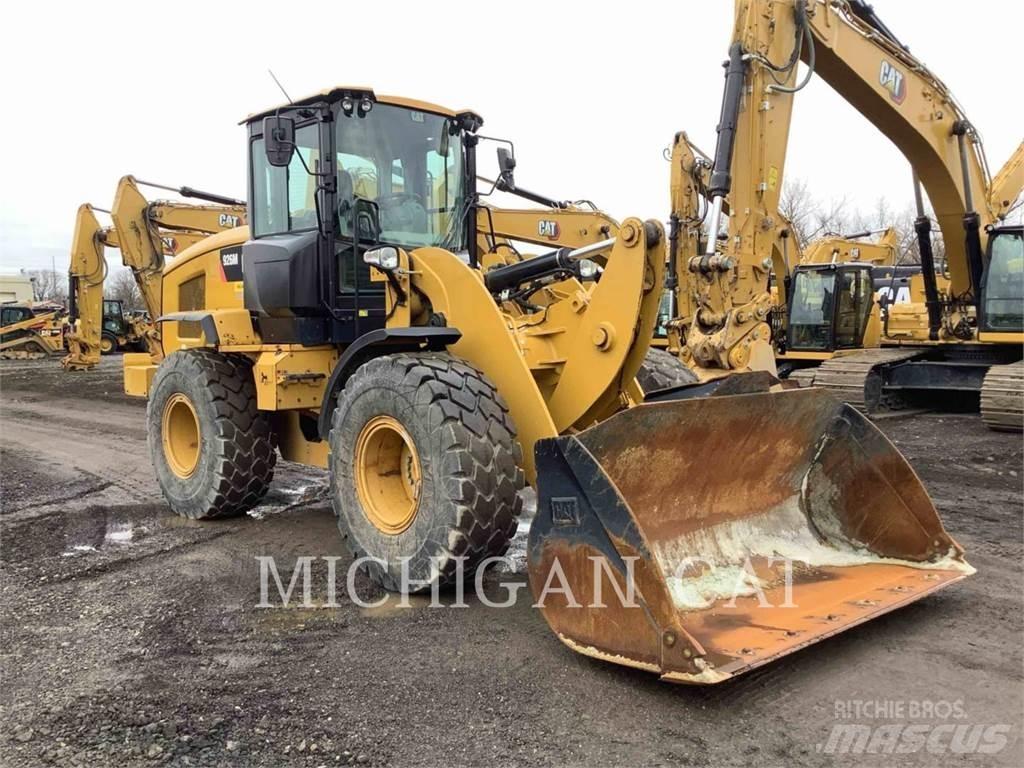 CAT 926M Ładowarki kołowe