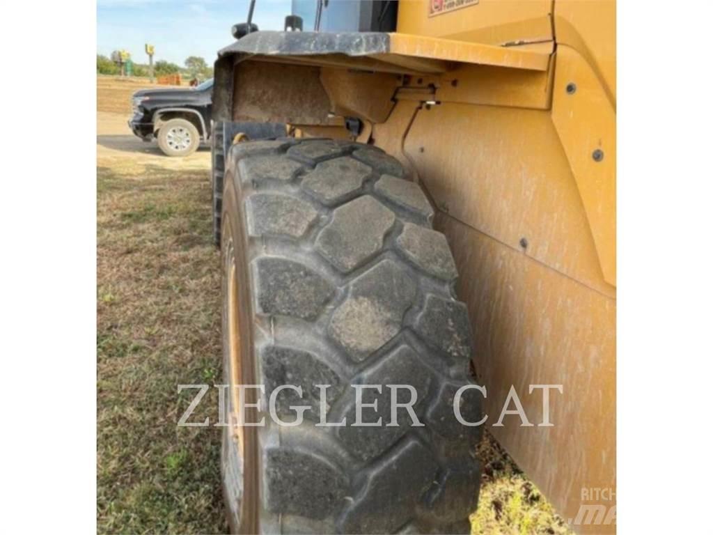 CAT 926M Ładowarki kołowe