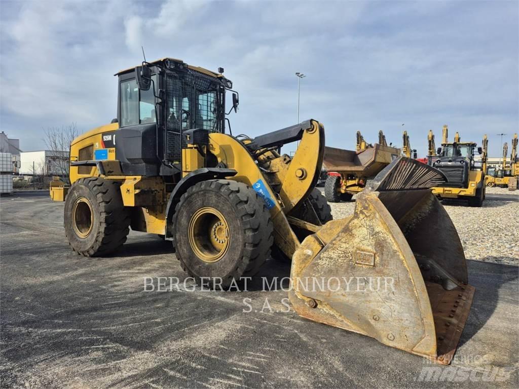 CAT 926M Ładowarki kołowe