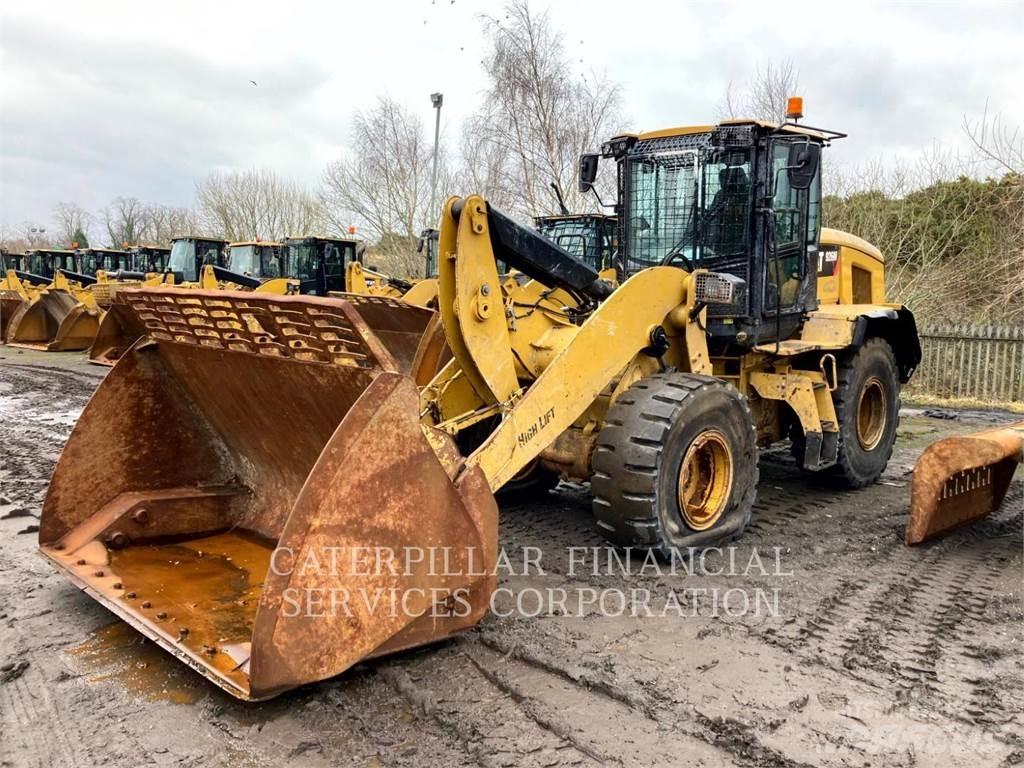 CAT 926M Ładowarki kołowe