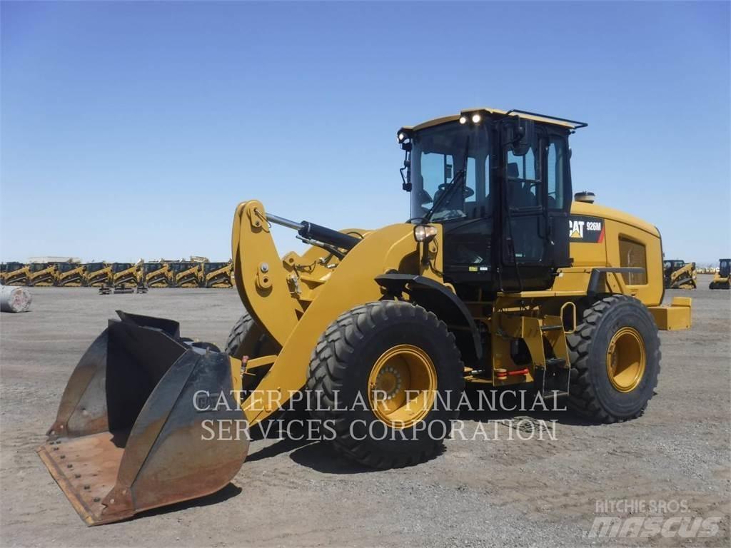 CAT 926M Ładowarki kołowe