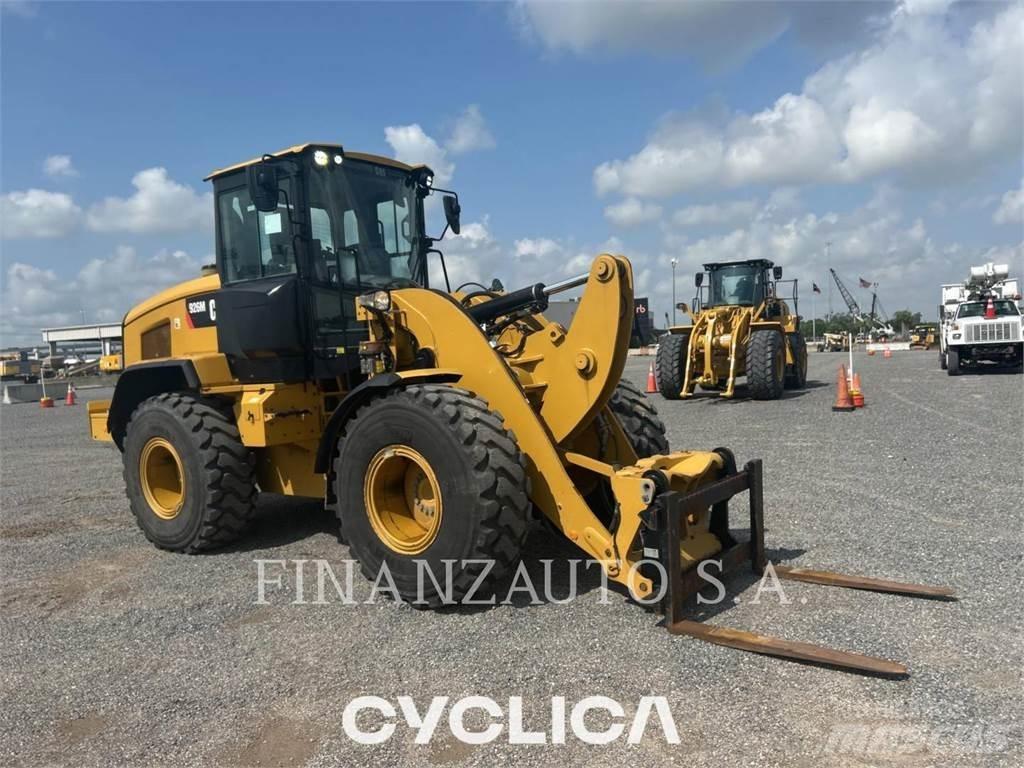 CAT 926M Ładowarki kołowe