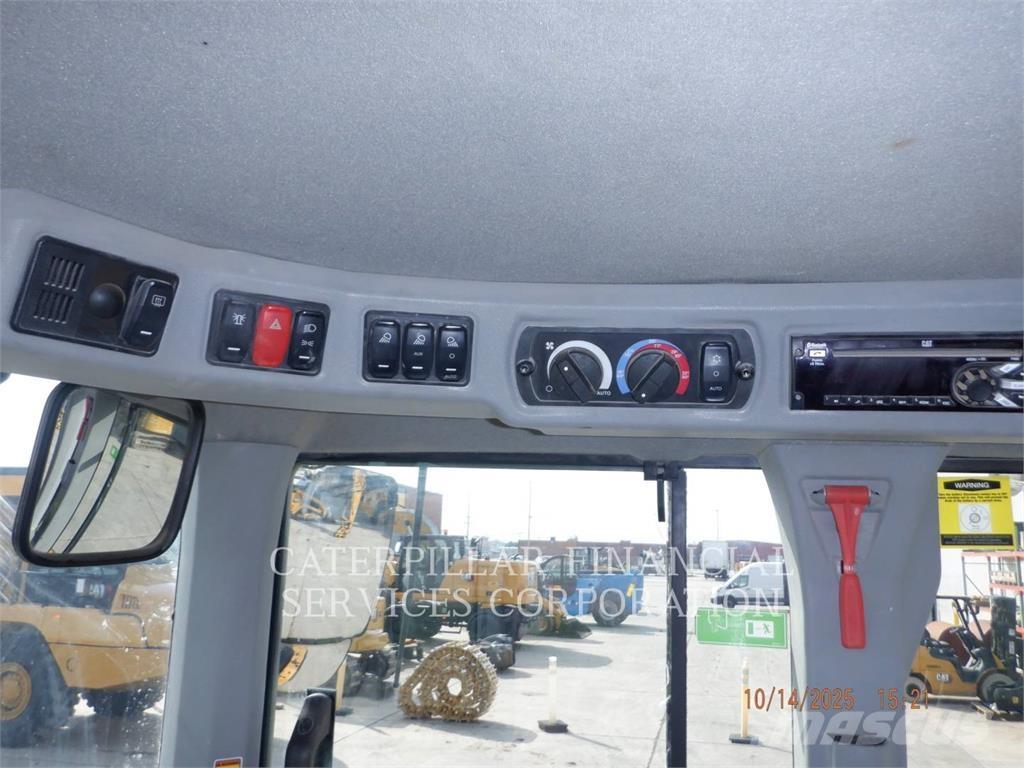 CAT 926M Ładowarki kołowe