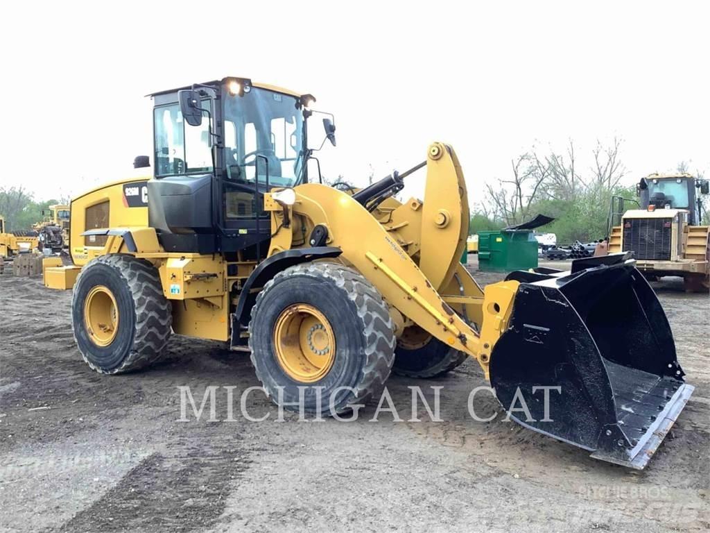 CAT 926M Q Ładowarki kołowe