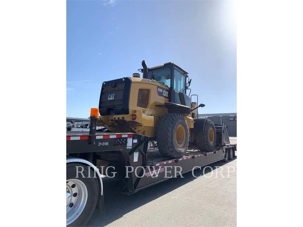 CAT 926MQC3V Ładowarki kołowe
