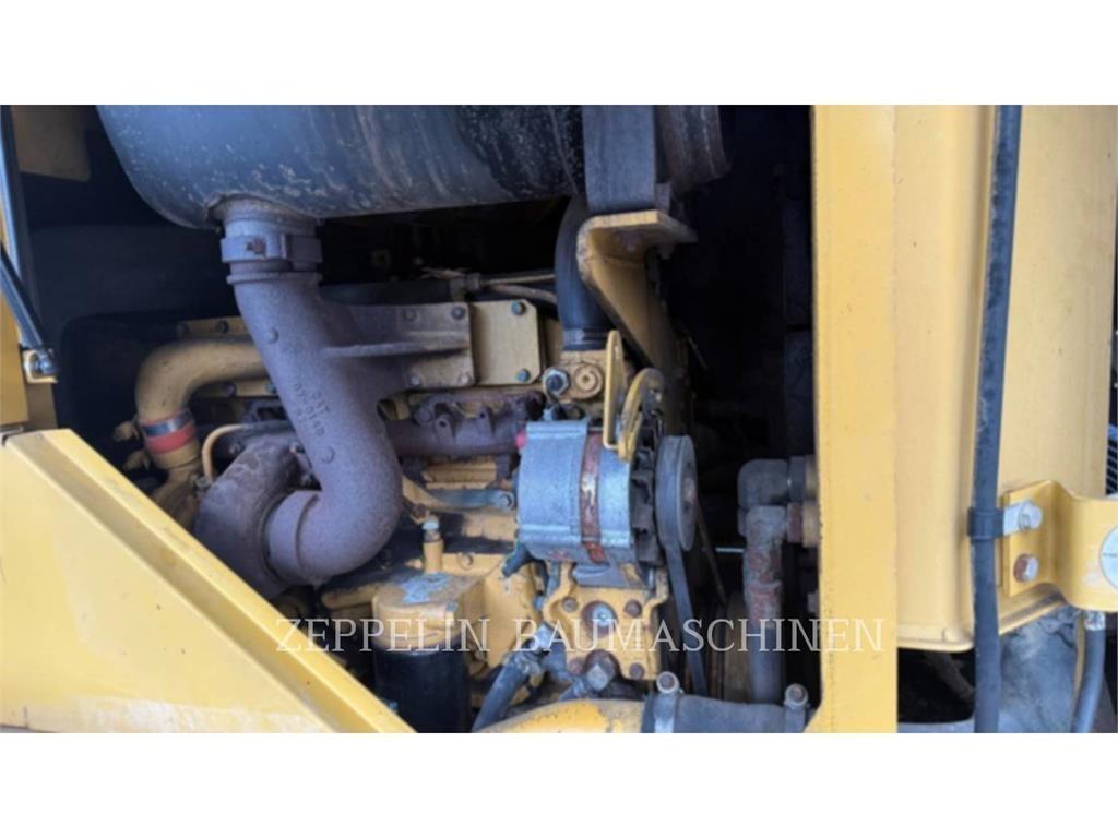 CAT 928G Ładowarki kołowe