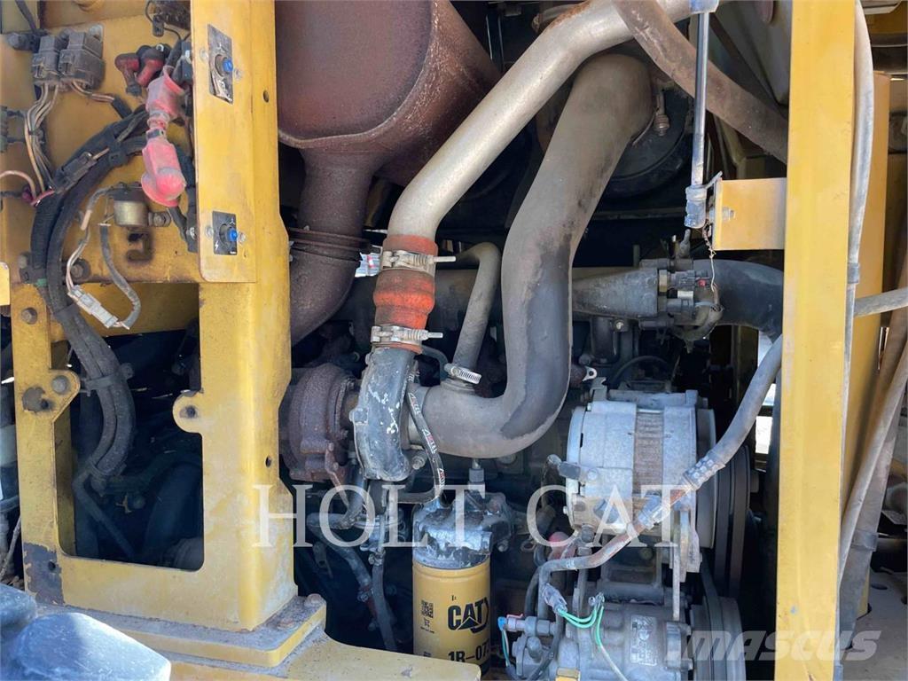 CAT 930G Ładowarki kołowe