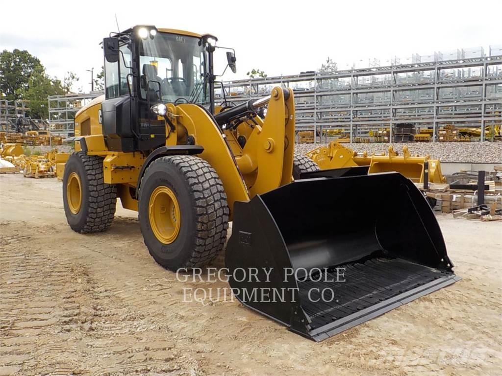 CAT 930M Ładowarki kołowe