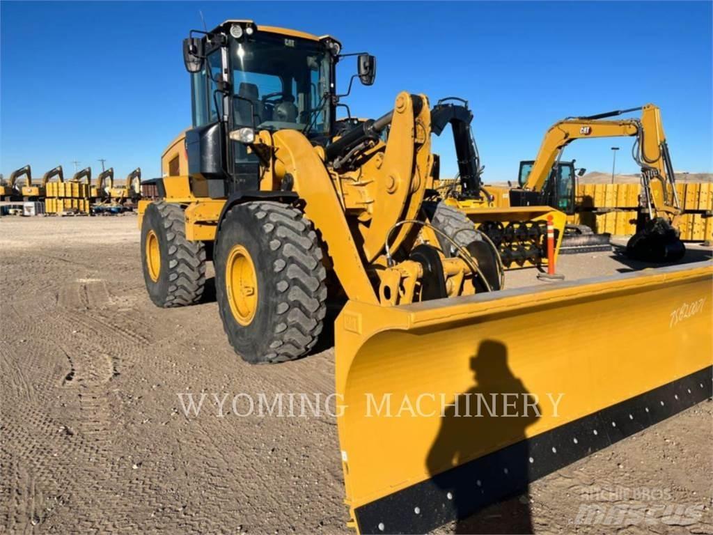 CAT 930M Ładowarki kołowe