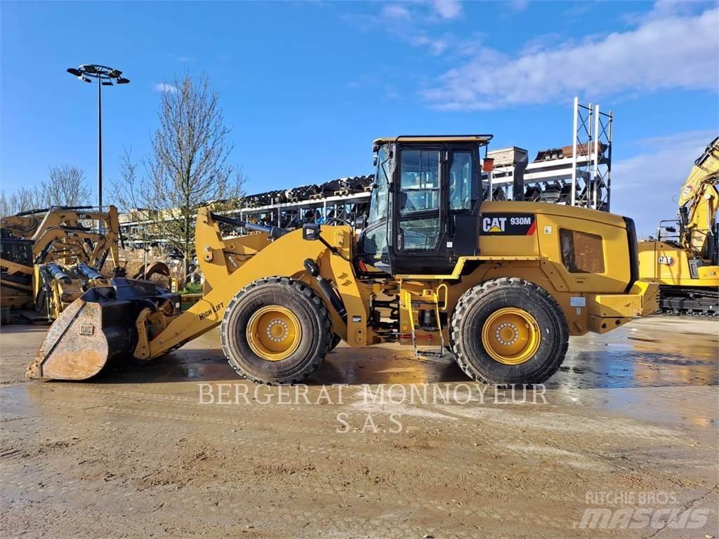 CAT 930M Ładowarki kołowe