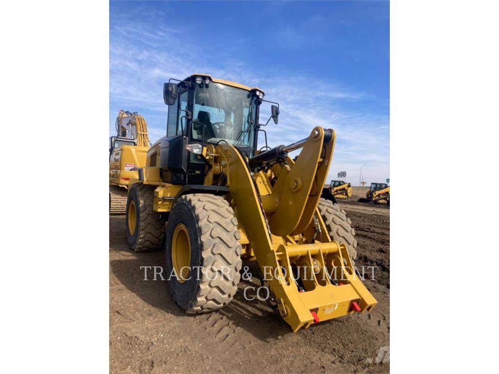 CAT 930M Ładowarki kołowe