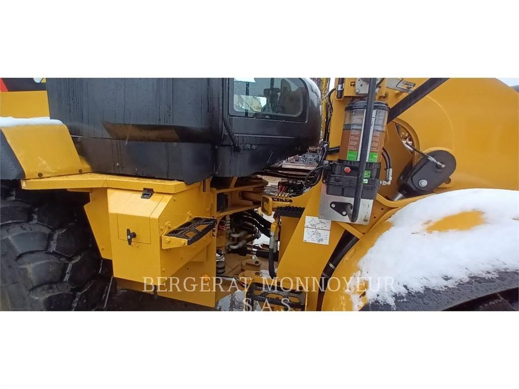 CAT 930M Ładowarki kołowe