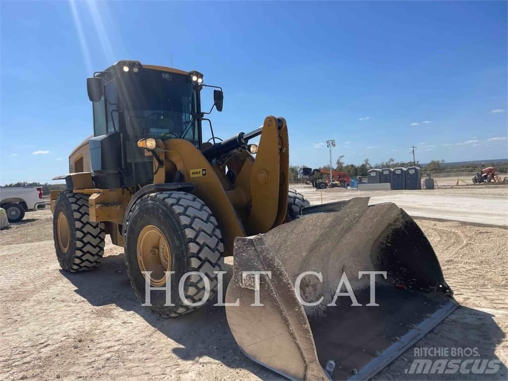 CAT 930M Ładowarki kołowe