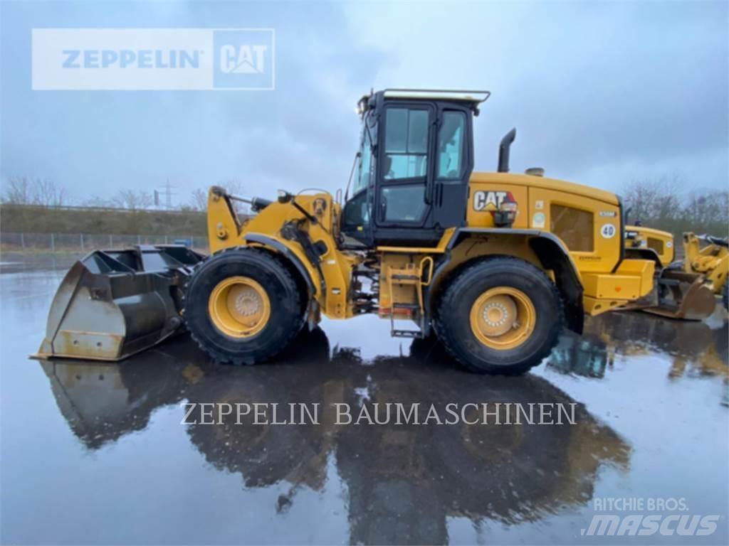 CAT 930M Ładowarki kołowe