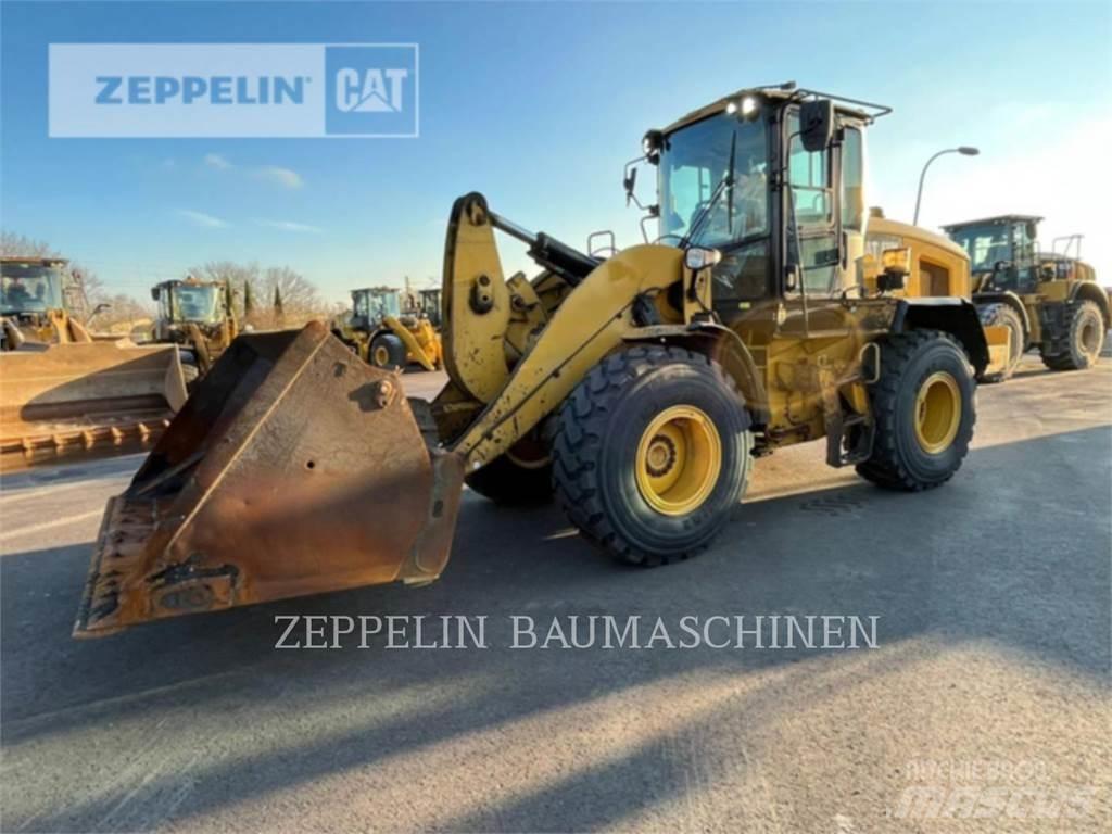CAT 930M Ładowarki kołowe