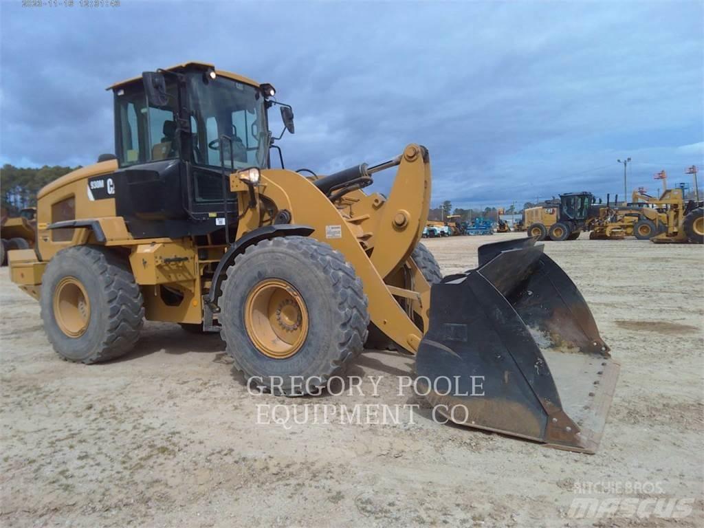 CAT 930M Ładowarki kołowe