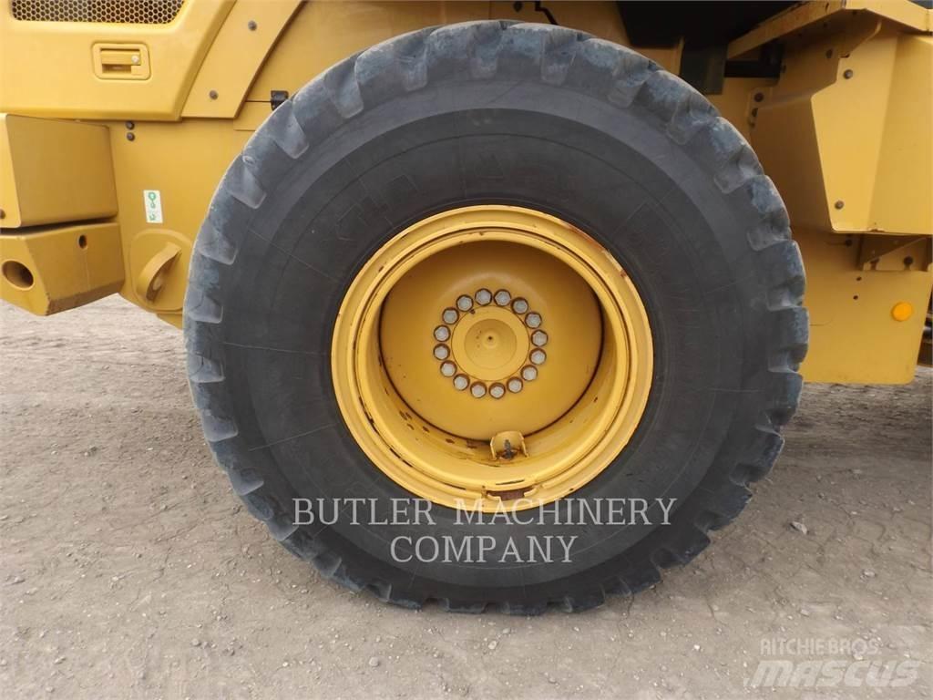 CAT 930M Ładowarki kołowe
