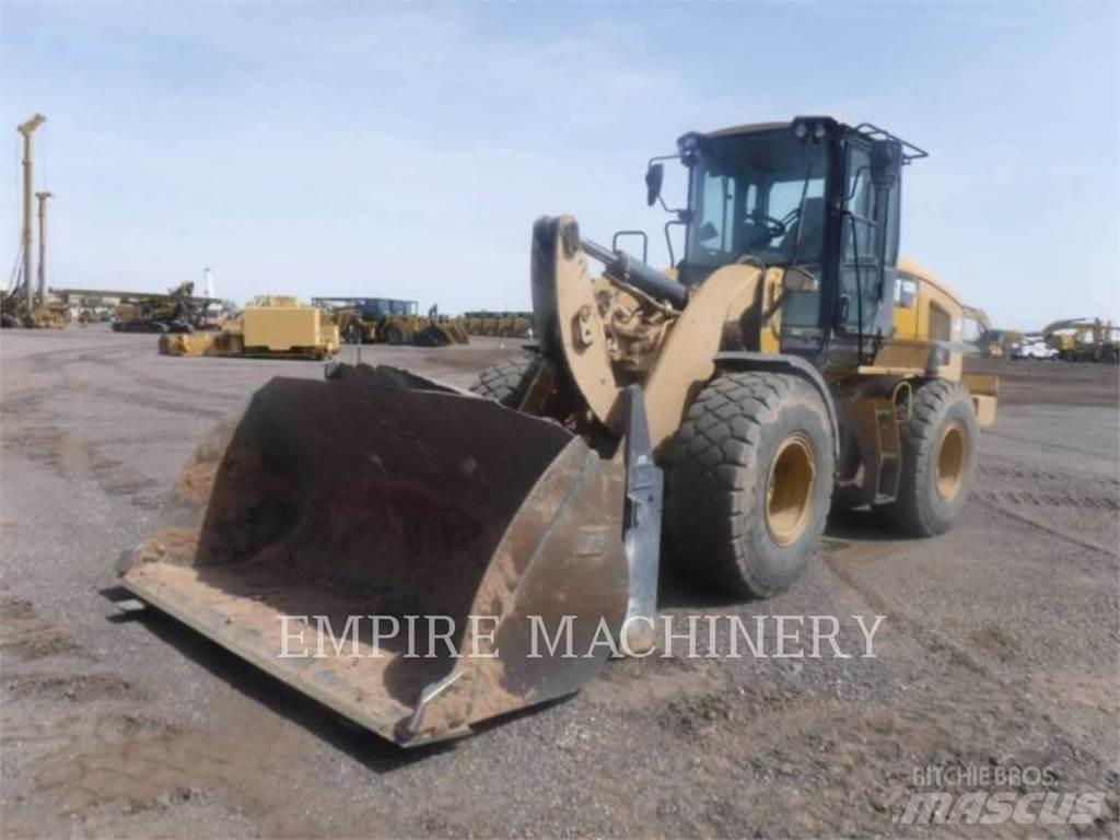 CAT 930M Ładowarki kołowe