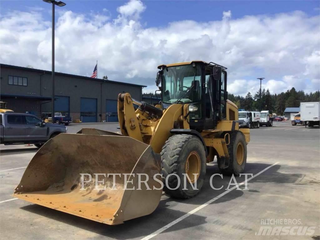 CAT 930M Ładowarki kołowe