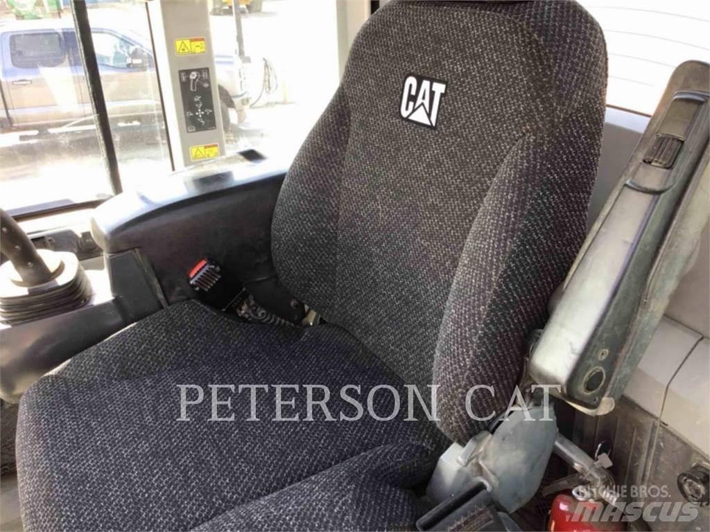 CAT 930M Ładowarki kołowe