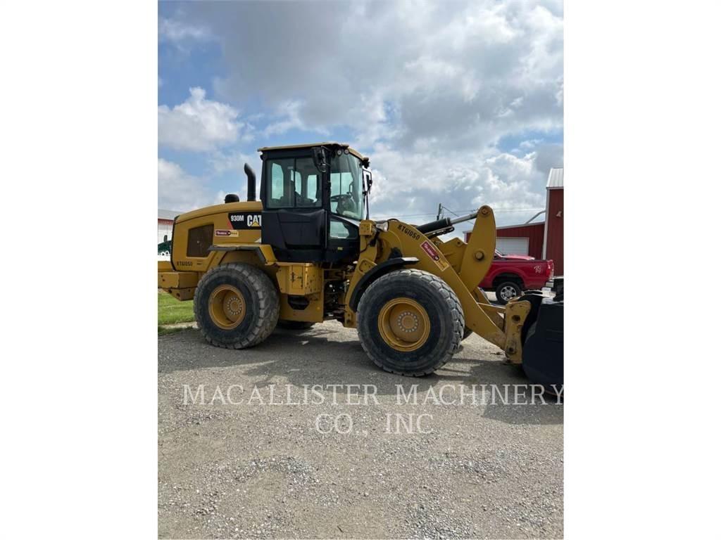 CAT 930M Ładowarki kołowe