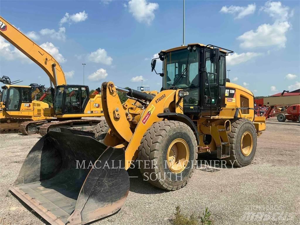 CAT 930M Ładowarki kołowe