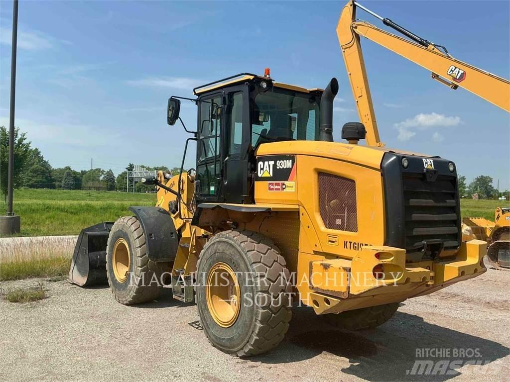 CAT 930M Ładowarki kołowe