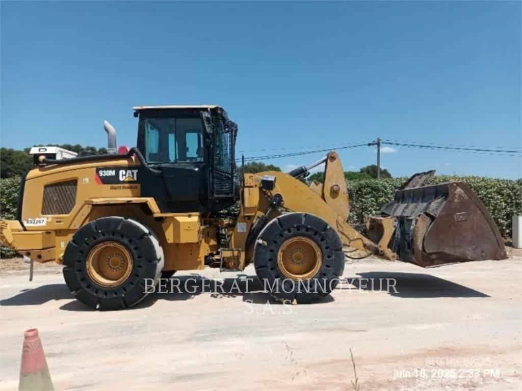 CAT 930M Ładowarki kołowe