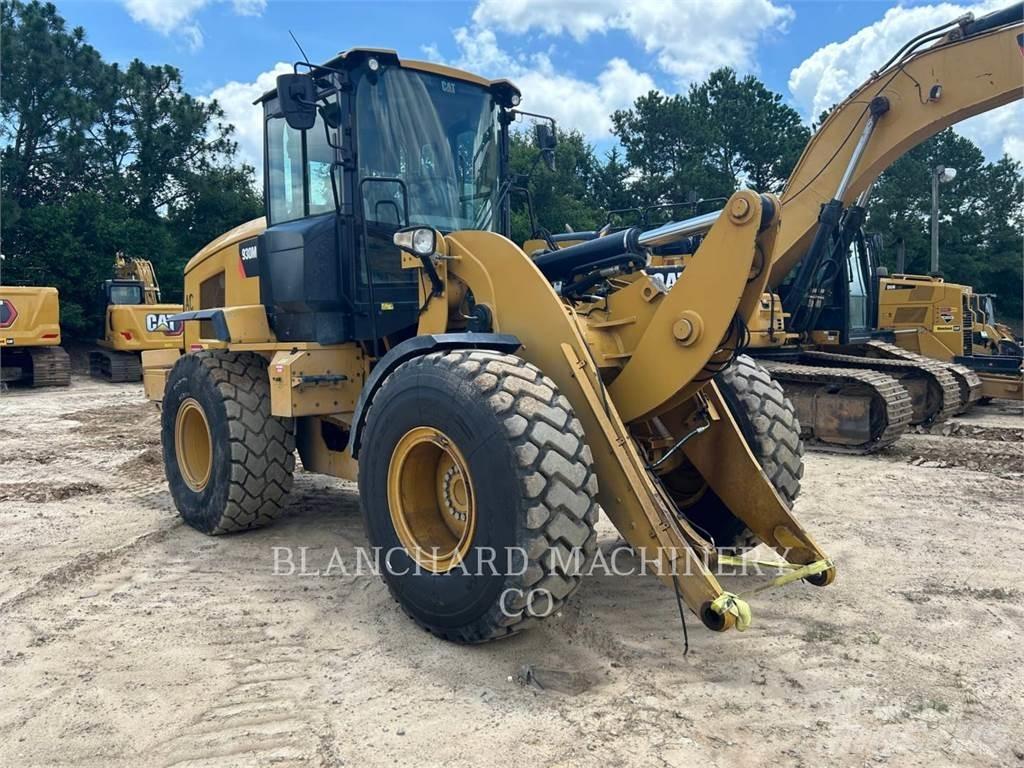 CAT 930M Ładowarki kołowe