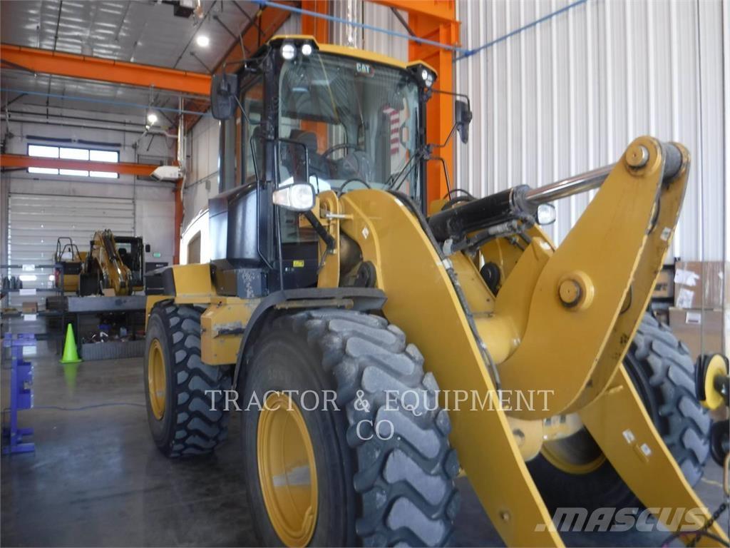 CAT 930M Ładowarki kołowe
