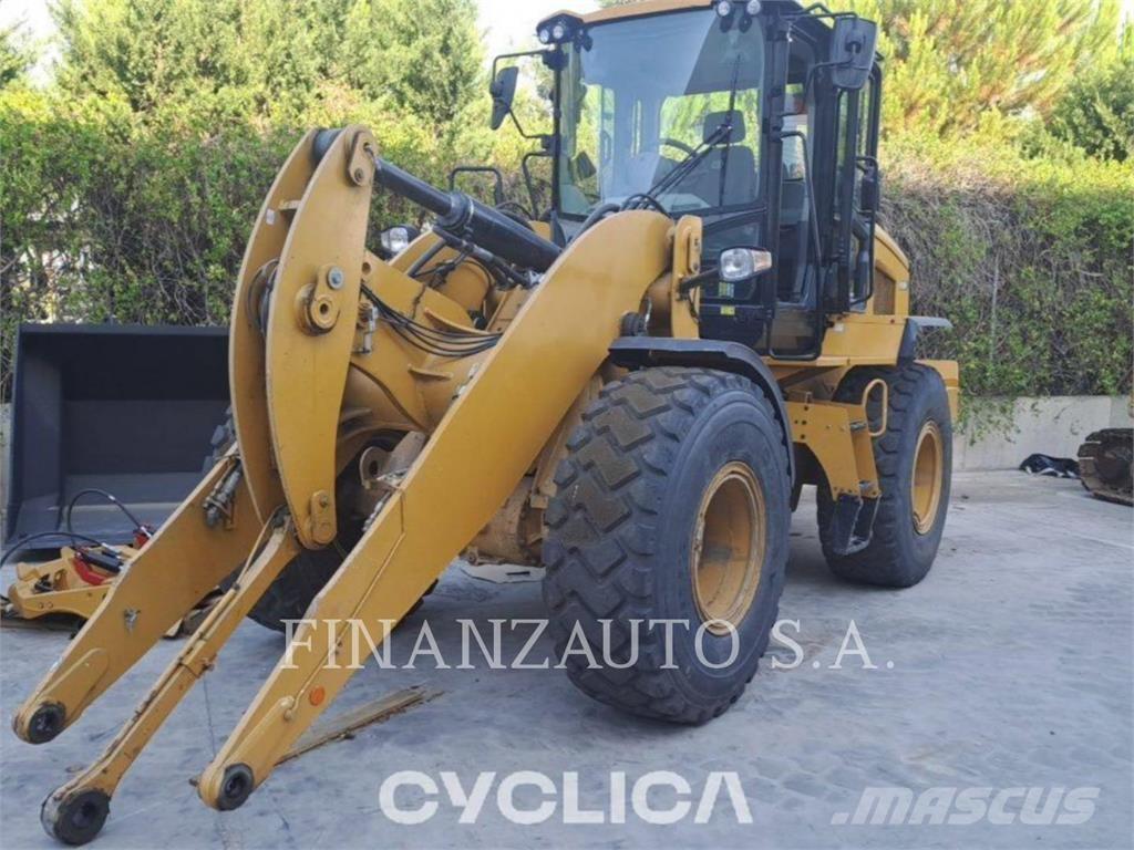 CAT 930M Ładowarki kołowe