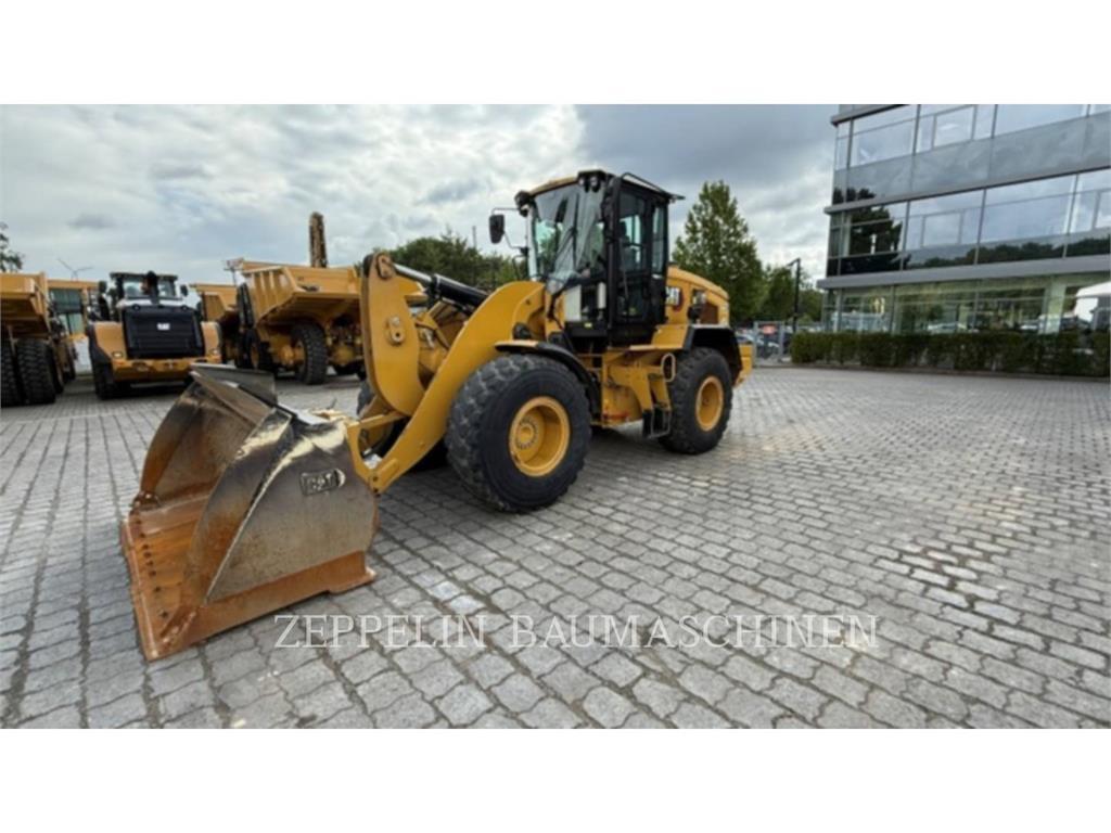 CAT 930M Ładowarki kołowe