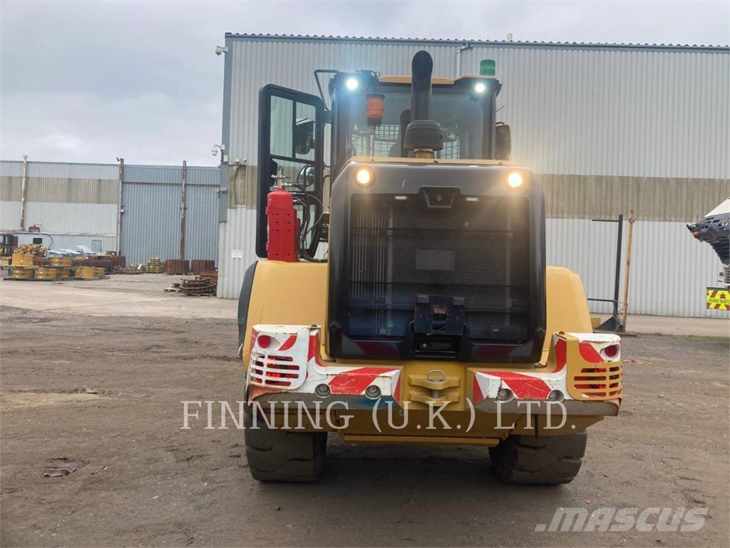 CAT 930M Ładowarki kołowe