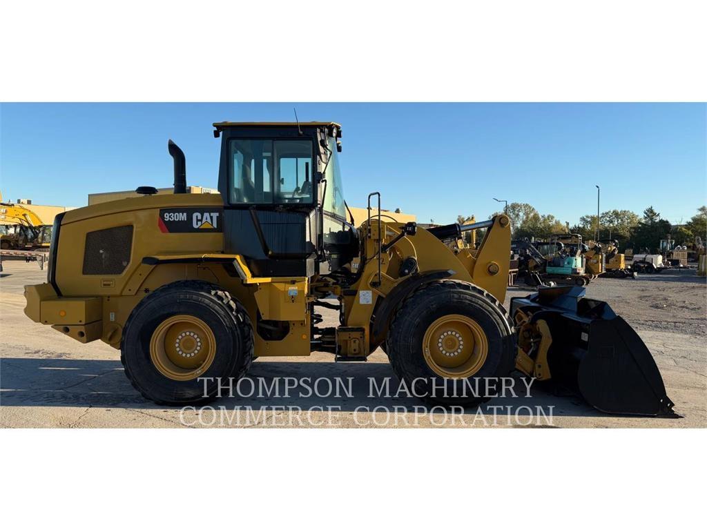 CAT 930M Ładowarki kołowe