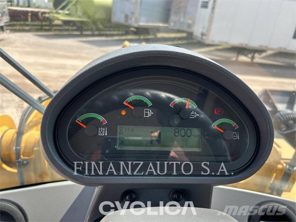 CAT 930M Ładowarki kołowe