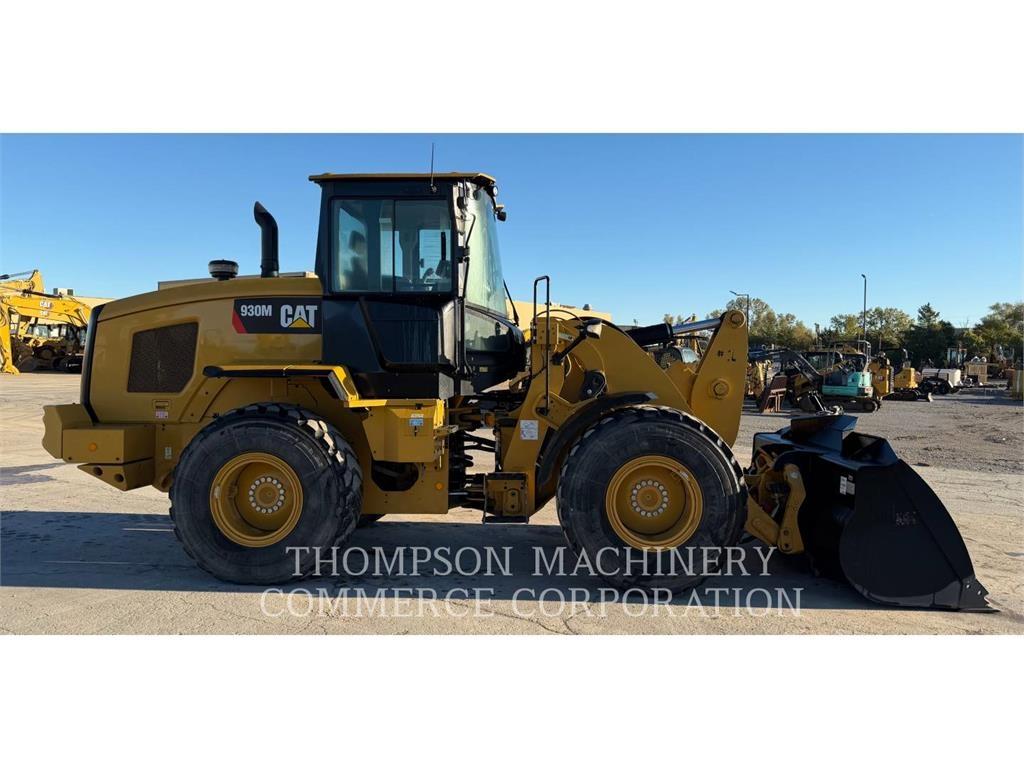 CAT 930M Ładowarki kołowe